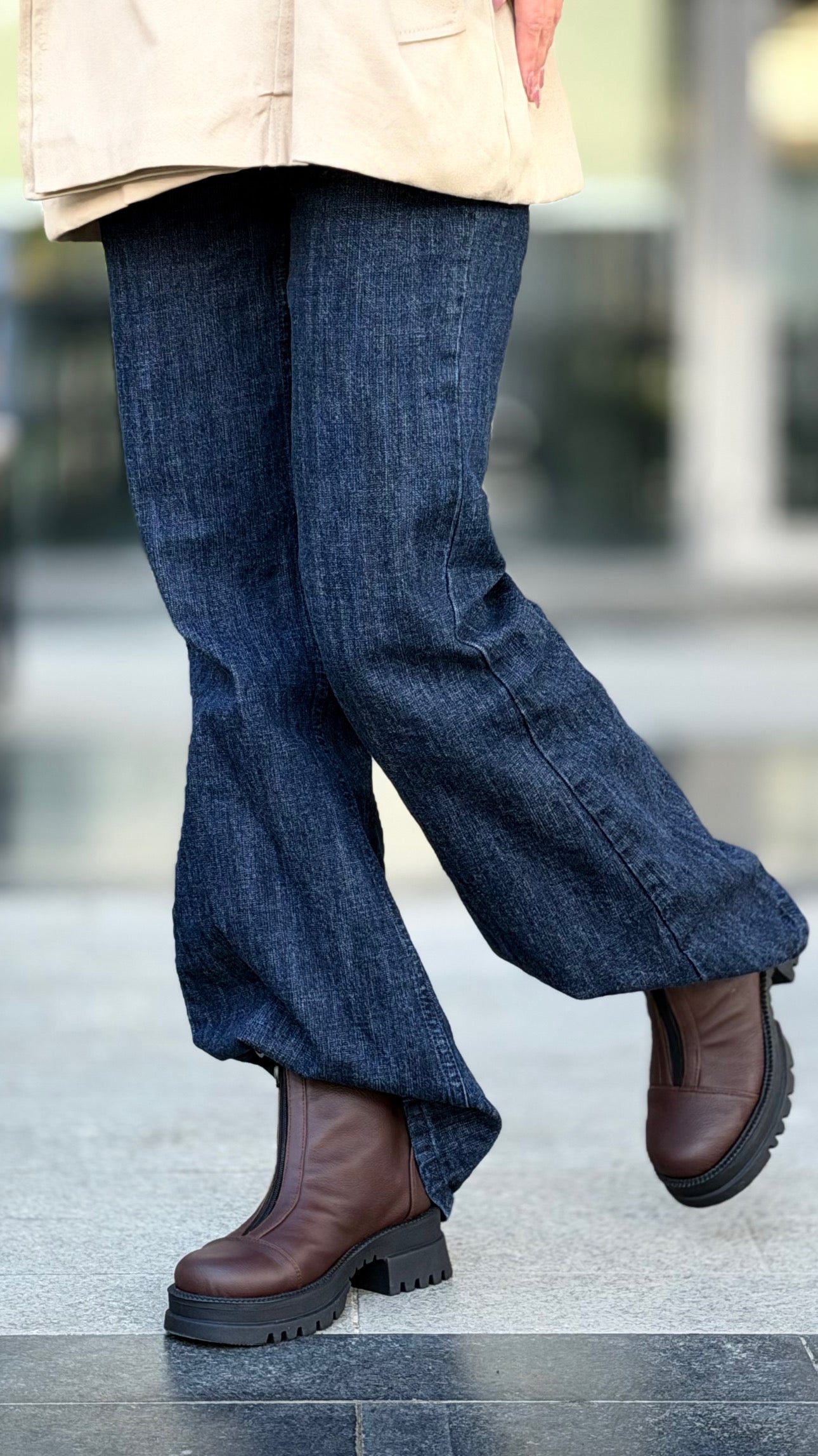 buckle zip-up half boots