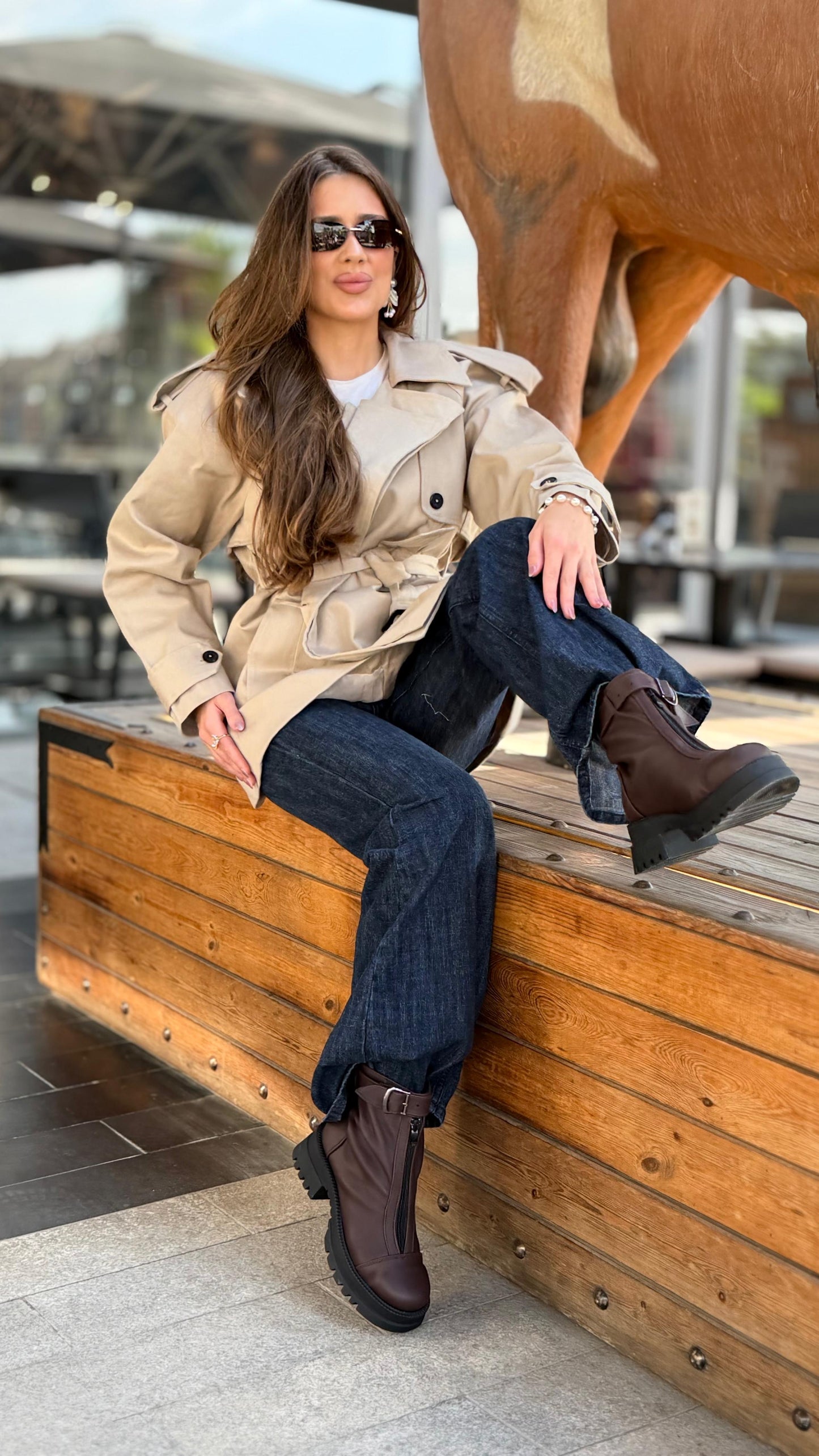 buckle zip-up half boots