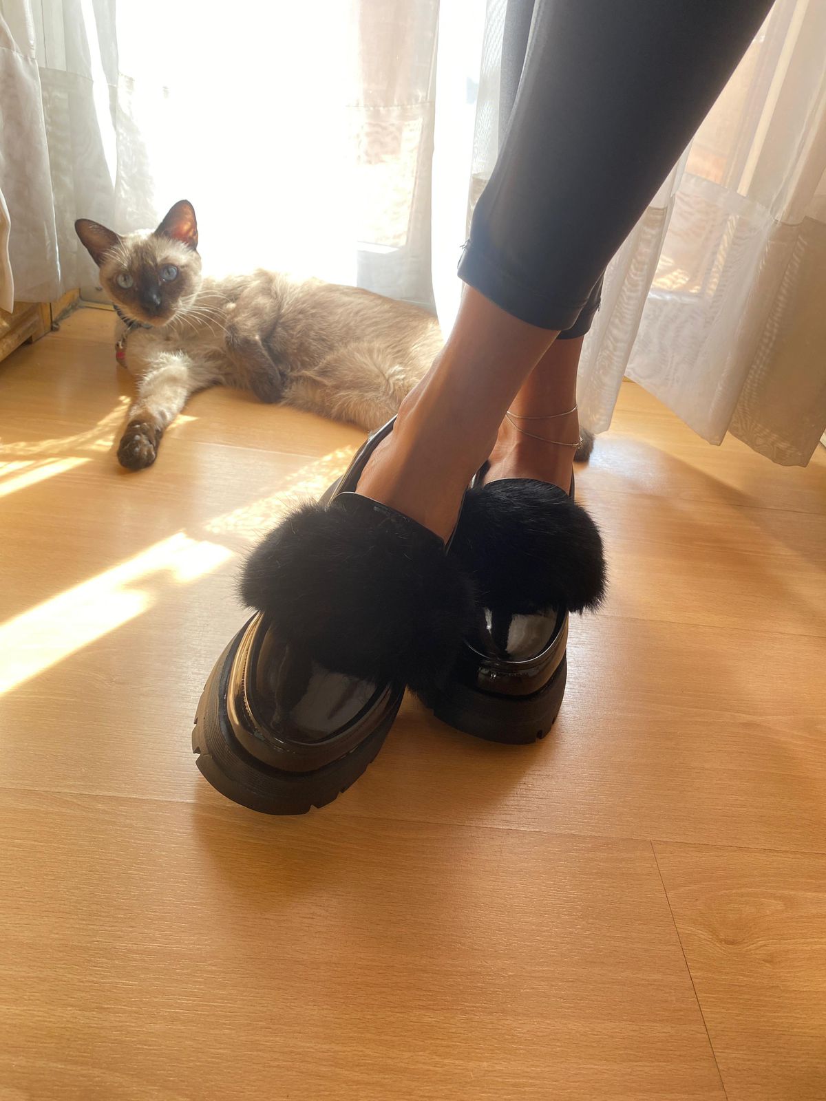 Black fur Vernee Loafer